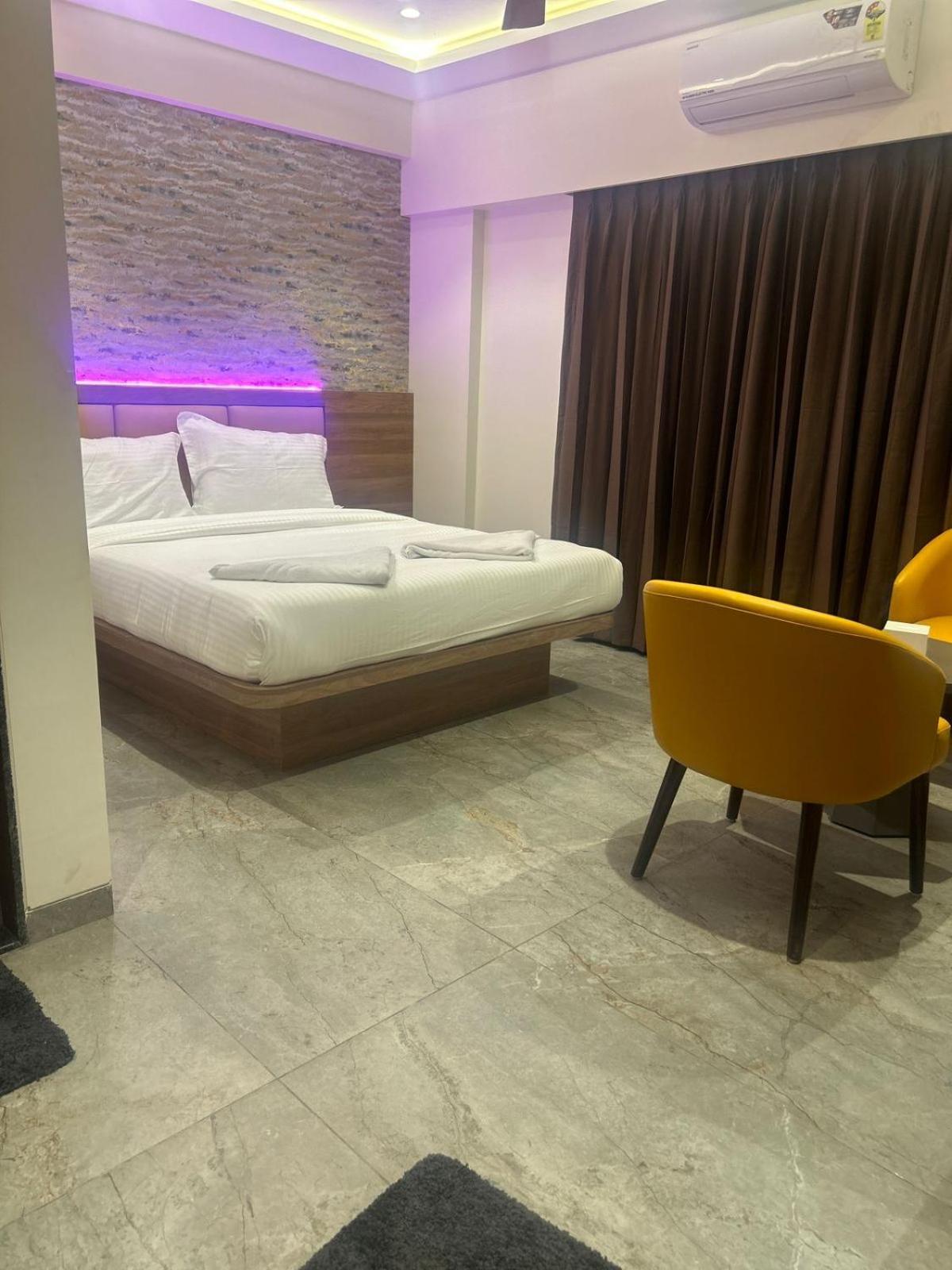 Hotel Aura Inn Airoli ,Digha Нави Мумбаи Экстерьер фото